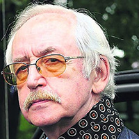 Василий Ливанов